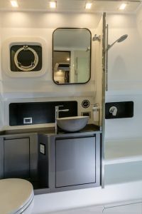 96e999_d3b18a8ff2d3477ca5f78c344f0f8b2a~mv2